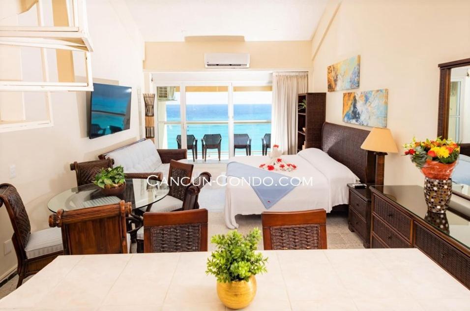 2 Story Oceanfront Penthouses On Cancun Beach! Cancún Exterior foto