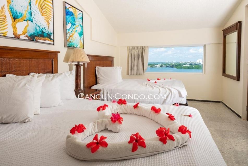 2 Story Oceanfront Penthouses On Cancun Beach! Cancún Exterior foto