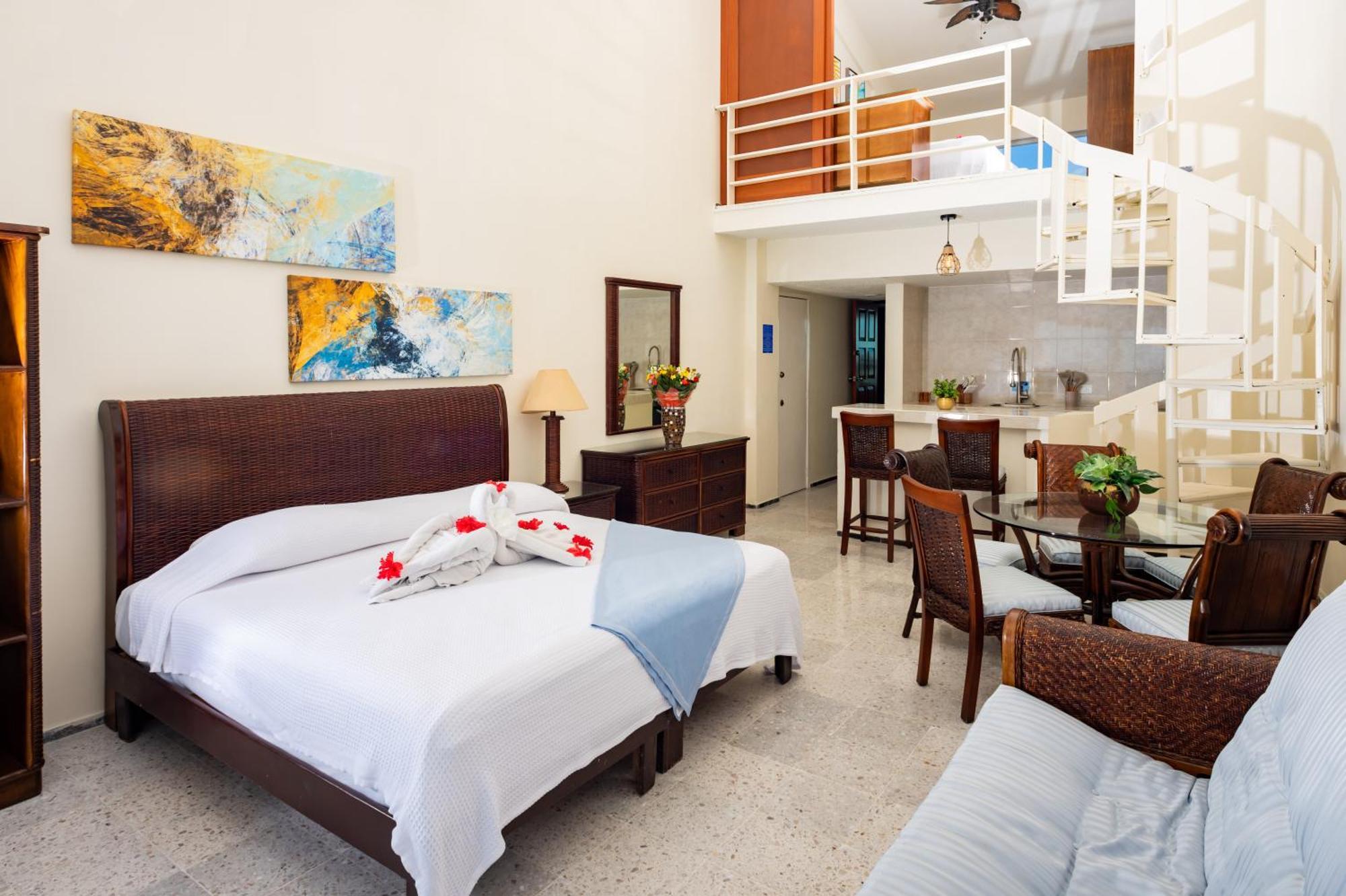 2 Story Oceanfront Penthouses On Cancun Beach! Cancún Exterior foto