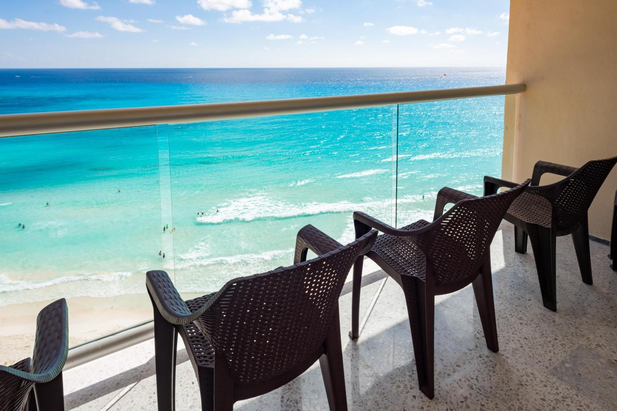 2 Story Oceanfront Penthouses On Cancun Beach! Cancún Exterior foto