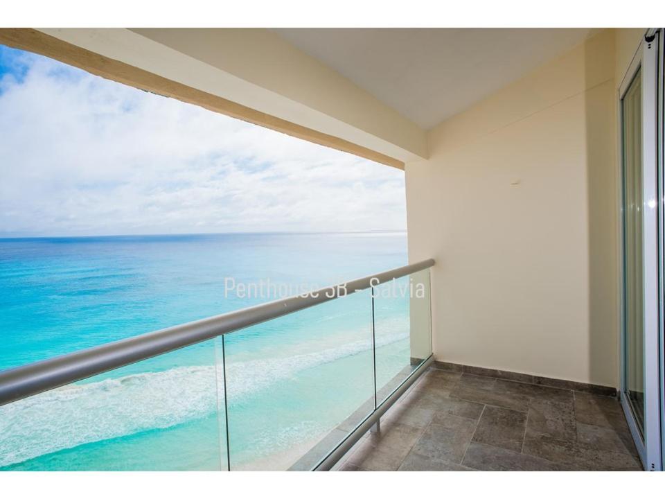 2 Story Oceanfront Penthouses On Cancun Beach! Cancún Exterior foto