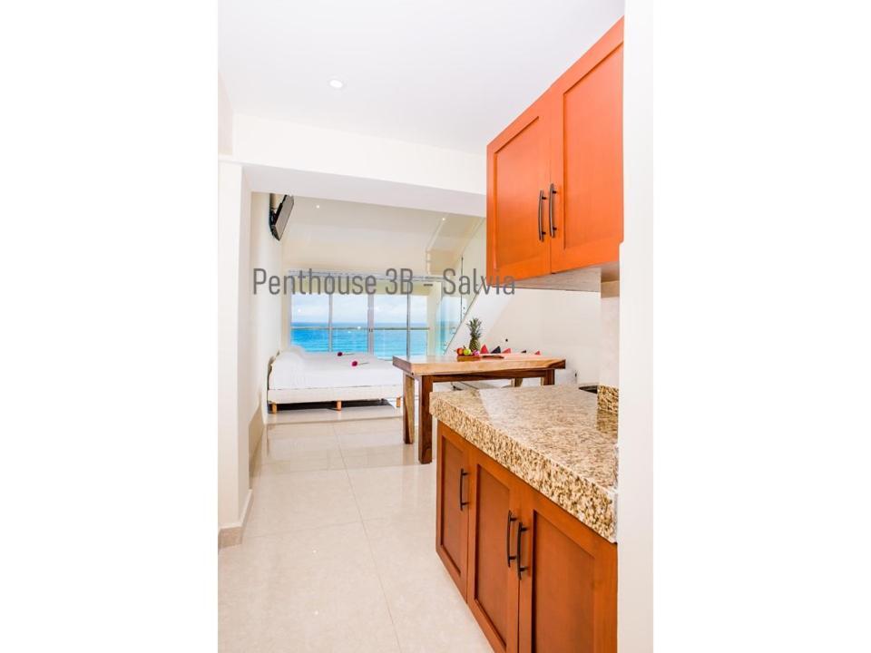 2 Story Oceanfront Penthouses On Cancun Beach! Cancún Exterior foto